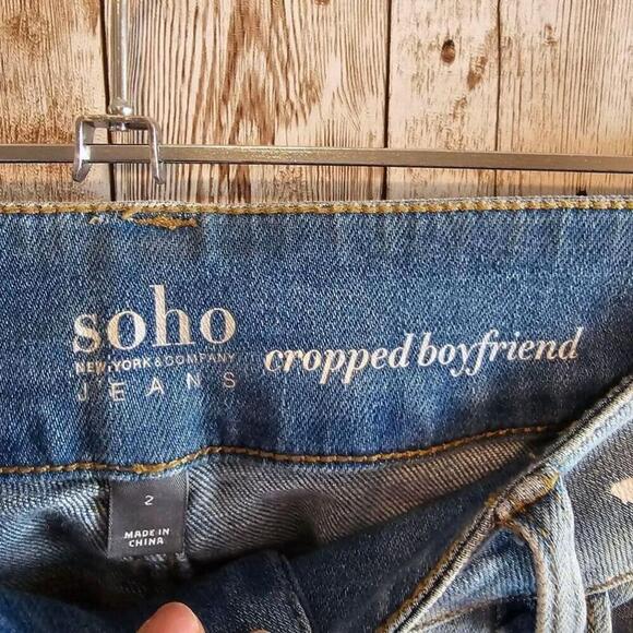 Women's SOHO New York and C Cropped Boyfriend Jeans Size 2 Blue with Pink Roses - Picture 5 of 11